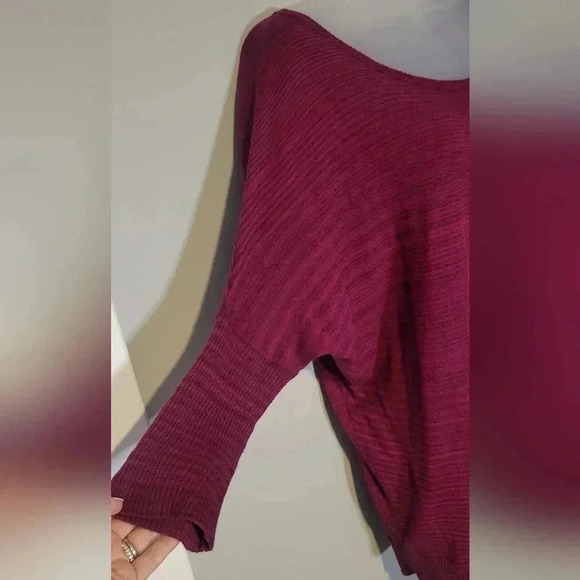 Express Womens Pullover Top Dolman Sleeve Open Knit Sz. Sm dark fuchsia w stripe - Picture 5 of 9